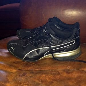 Puma size 9 men's used